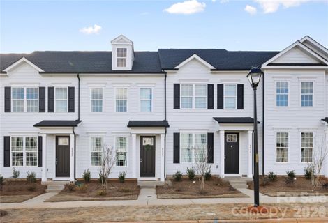 8136 Jacey Lane active home in Edgewood Preserve, Huntersville, NC