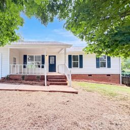 8822 Hunter Green Lane
