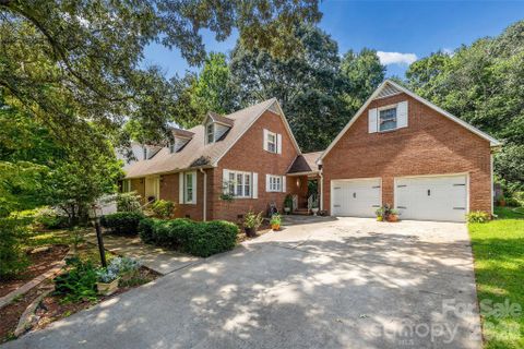 208 Eastwood Drive active home in Corbin Hills, Salisbury, NC