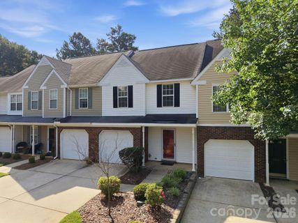 9415 Elizabeth Townes Lane pending home in Elizabeth Townes, Charlotte, NC
