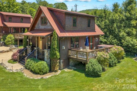 52 Eagle Cottage Lane active home in The Lodges At Eagles Nest, Banner Elk, NC