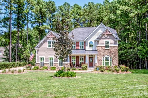 197 Chaska Loop active home in Falls Cove, Troutman, NC