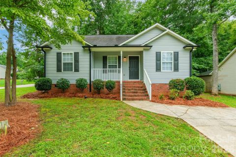 Homes in Avery Lake, Fort Mill
