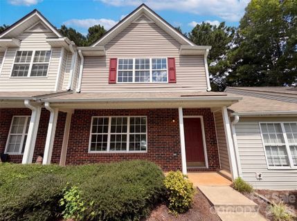 4165 Birch Leaf Court active home in Kimmerly Woods, Charlotte, NC