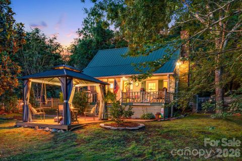 242 Whitney Boulevard active home in Rumbling Bald On Lake Lure, Lake Lure, NC