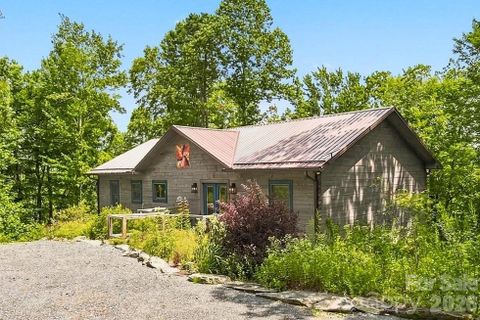 Homes in Upper Creek Acres, Newland