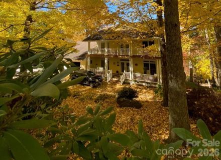 Homes in Pinnacle Ridge, Waynesville