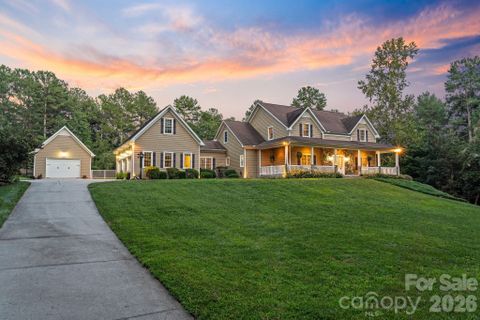 207 Lake Front Drive active home in Harbor Ridge, Connelly Springs, NC