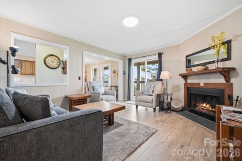 A home in Pinnacle Inn, Beech Mountain