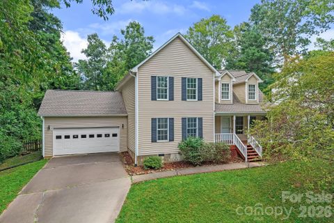 30 Collenwood Road active home in Oak Park, Arden, NC