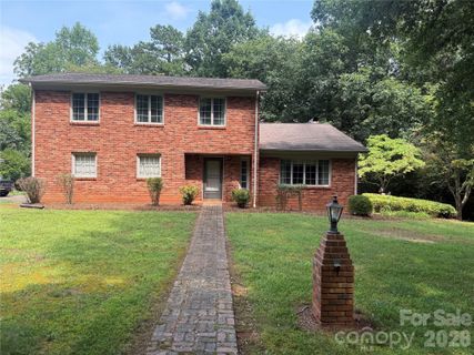 Homes in Hickory Woods, Hickory