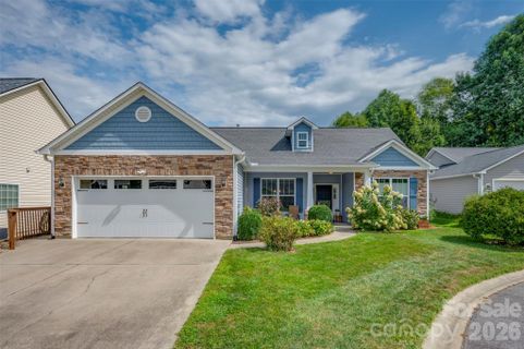 Homes in Wolfchase, Hendersonville