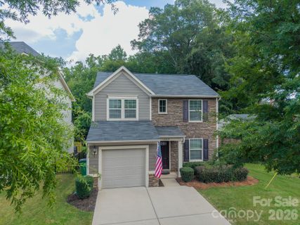 1829 Evergreen Drive active home in Bryant Park, Charlotte, NC