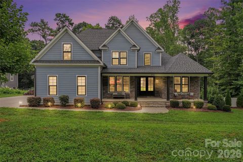 496 Bellingshire Drive active home in Berkshire, Mt Ulla, NC