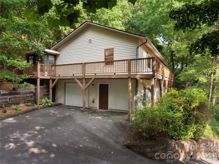 63 Independence Boulevard active home in Riceville Forest, Asheville, NC