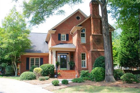 301 Bradwyck Court