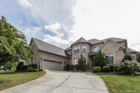 11831 Churchfield Lane sold home in Churchfield, Charlotte, NC