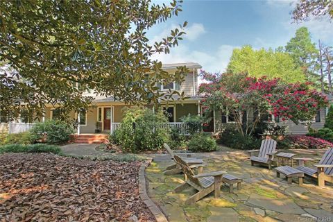 8418 Viking Drive