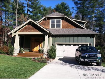 10 Oak Springs Drive sold home in Oak Springs, Arden, NC