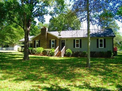 1011 Robin Lane sold home in Ravenwood, Rock Hill, SC