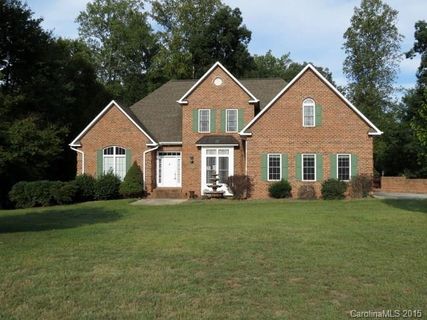 129 Golden Oak Drive