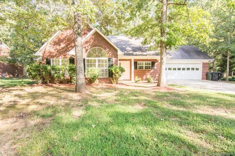 1910 Shady Lane