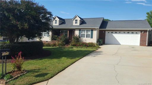 1004 Mays Court sold home in Sunset Crossing, Gastonia, NC
