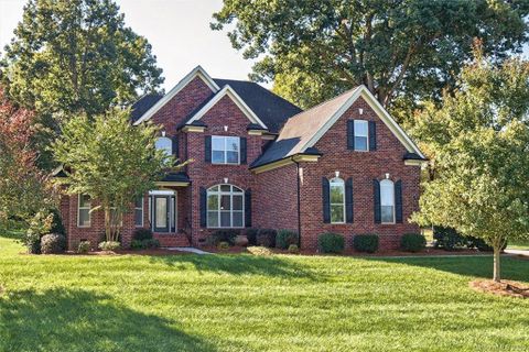 359 Arrow Point Lane
