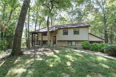 18 Maybury Court sold home in Brookwood, Arden, NC