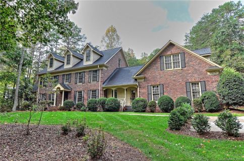 Previously sold for $724,000