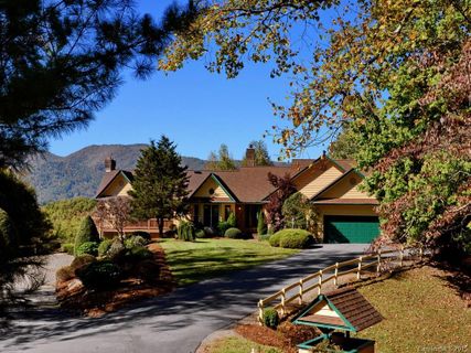 630 Parrish Farm Road sold home in LAUREL RIDGE FARMS, Waynesville, NC