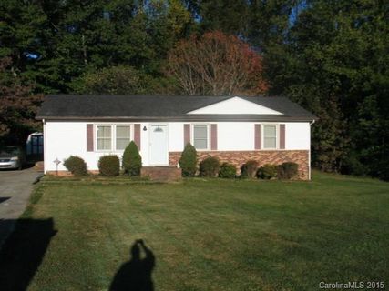 724 Oakwood Lane sold home in Forest Acres, Gastonia, NC