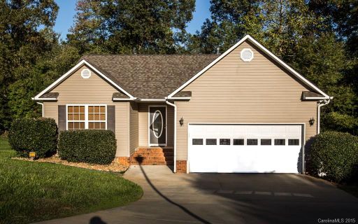 916 White Admiral Lane