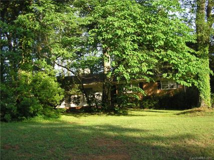 1031 Rowan Circle