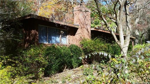 943 Holly Road 14