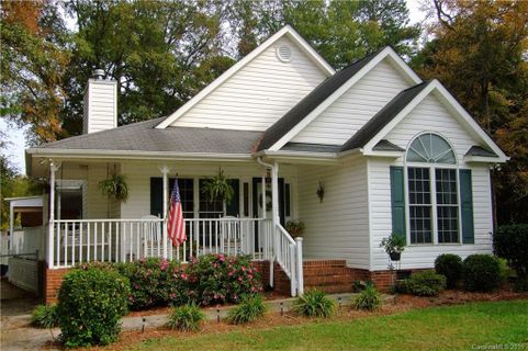 1261 Berryhill Court