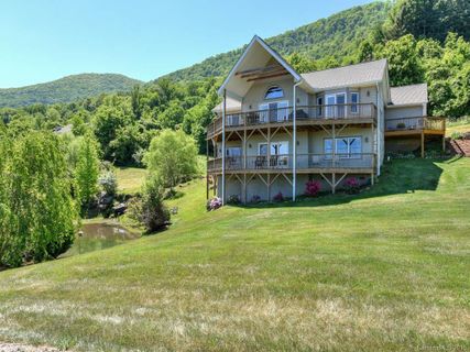 111 Pond View Road sold home in Tanwood, Waynesville, NC