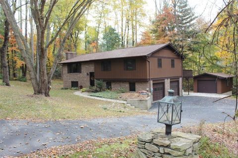 506 Burge Mountain Road sold home in Wildlife Acres, Hendersonville, NC