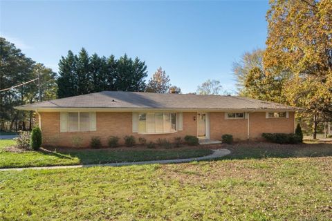 1527 Plumcrest Drive