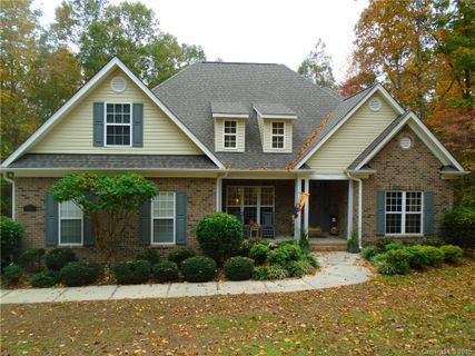 1913 Holly Bluff Court 73 sold home in The Hylands, York, SC