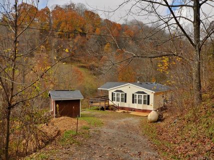 5527 Liner Creek Road G9 sold home in Galloway Estates, Clyde, NC