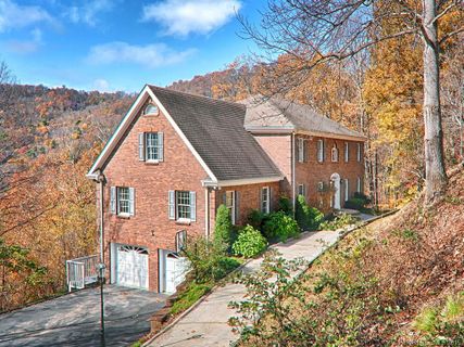 514 Sondley Drive
