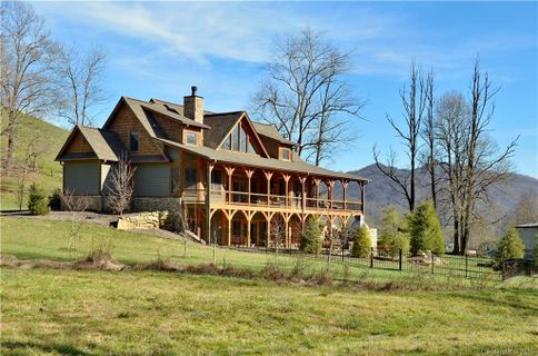 22 Kestrel Court