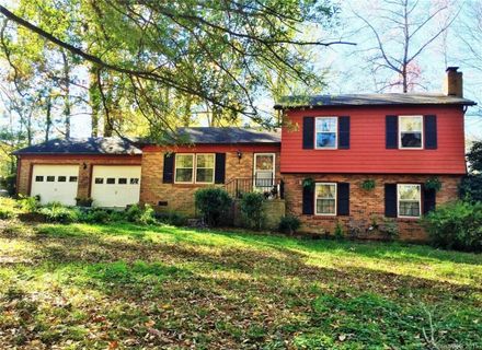 853 Cambridge Circle