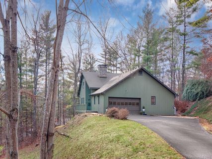 116 Black Oak Drive sold home in The Forest, Asheville, NC