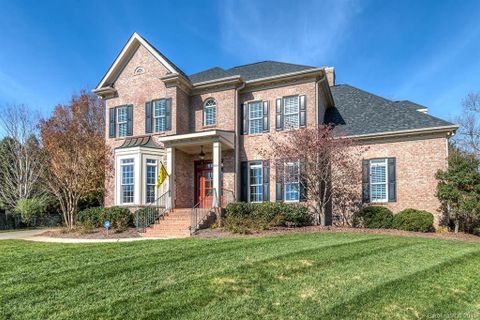 5704 Rileys Ridge Road sold home in Blantyre, Charlotte, NC
