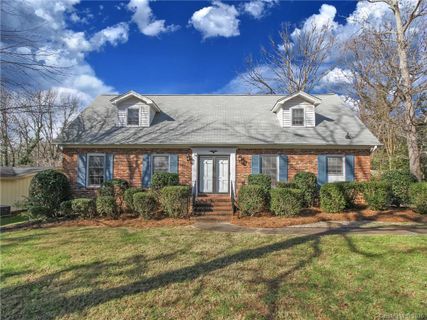 6046 Old Providence Road