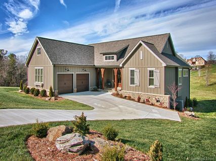 69 Summer Breeze Drive sold home in Grand Highlands At Waterford Lakes, Fletcher, NC