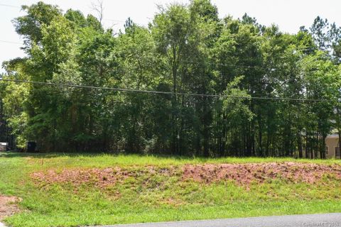 704 Kenway Loop