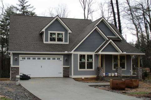 2 Ayr Court